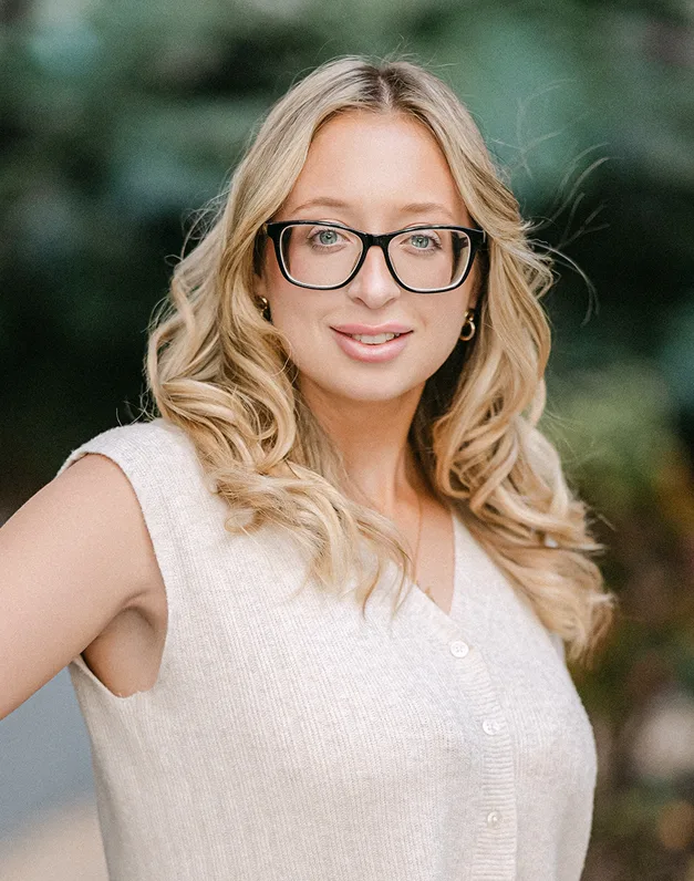 Shania hernandez Denteast Dental Office Fort Lauderdale